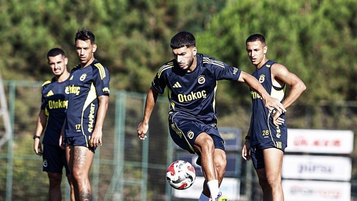Gürsel Aksel Stadı'nda oynanacak Göztepe-Fenerbahçe maçı muhtemel 11'ler belli oldu. Peki, Göztepe-Fenerbahçe maçı ne zaman, saat kaçta, hangi kanalda? Süper Lig Göztepe Fenerbahçe maçı muhtemel 11'ler
