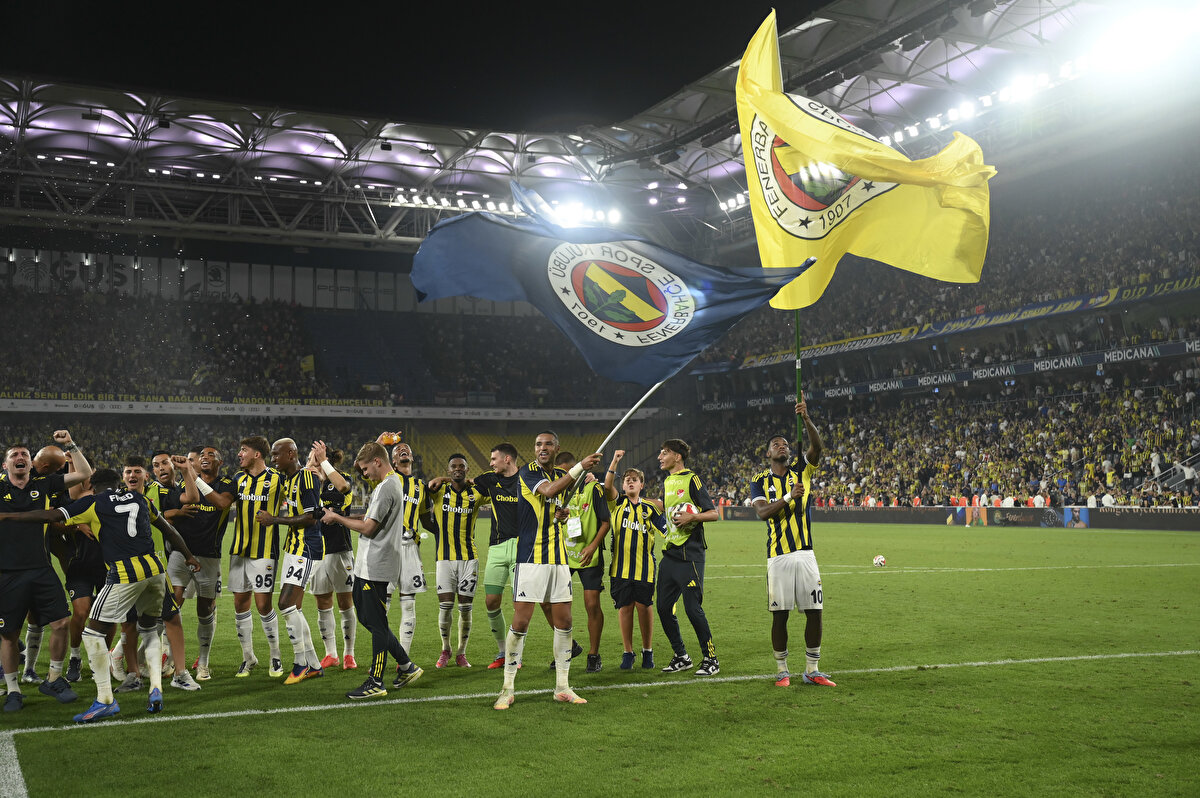 Fenerbahçe'de Göztepe maçı öncesinde iki eksik bulunuyor