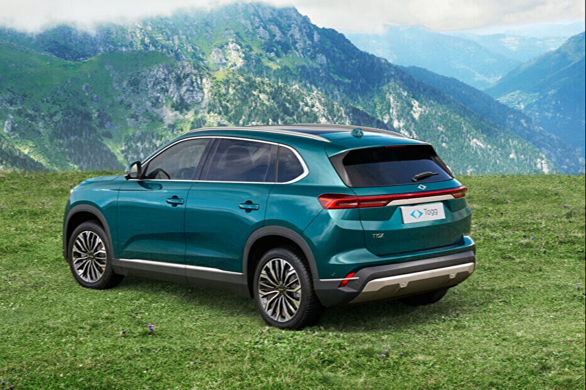 BYD’nin Manisa fabrikasının faaliyete geçmesiyle yıllık 150 bin araçlık üretim kapasitesi pazara girecek. Marmara Üniversitesi’nden Çağdaş Ungör, “Böyle bir pazarda TOGG’un ayakta kalması zor olabilir” değerlendirmesinde bulunuyor.