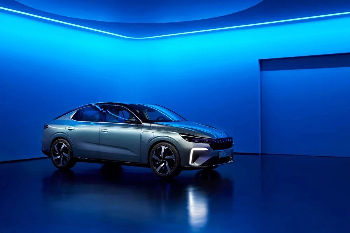 Daha önce 600 kilometre civarında olacağı söylenen aracın menzili, yapılan son güncelleme ile 623 kilometre olarak açıklandı.