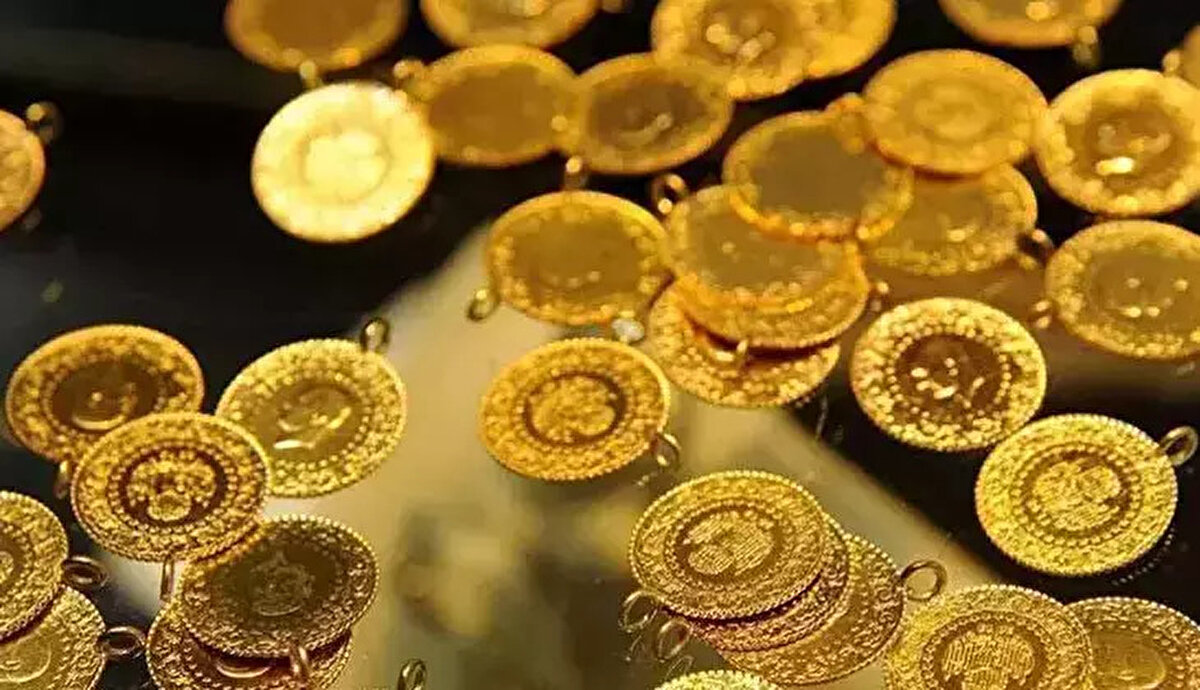 Yarım ve tam altın fiyatları<br><br>* Yarım altın: 14.333,74 TL<br>* Tam altın: 28.800,00 TL<br>Özellikle uzun vadeli yatırımcıların tercih ettiği yarım ve tam altında fiyatların ons altına bağlı olarak dalgalanması sürüyor.