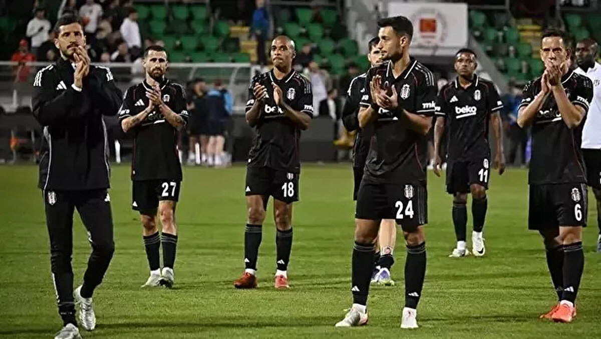 LAUSANNE SPORT - BEŞİKTAŞ MAÇI HANGİ KANALDA?<br>
Beşiktaş ile Lausanne Sport arasında oynanacak maçın yayın kanalı henüz netlik kazanmadı. Taraftarlar, maçın şifresiz yayınlanıp yayınlanmayacağını merak ediyor. Gelişmeler netleştiğinde maçın hangi kanalda canlı yayınlanacağı duyurulacak.