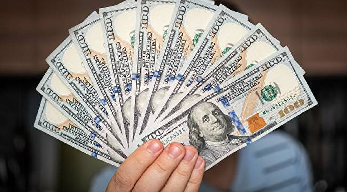 Dün dolar en yüksek 40,9002 TL, en düşük ise 40,8314 TL seviyesini görmüş ve günü 40,8526 TL’den tamamlamıştı.