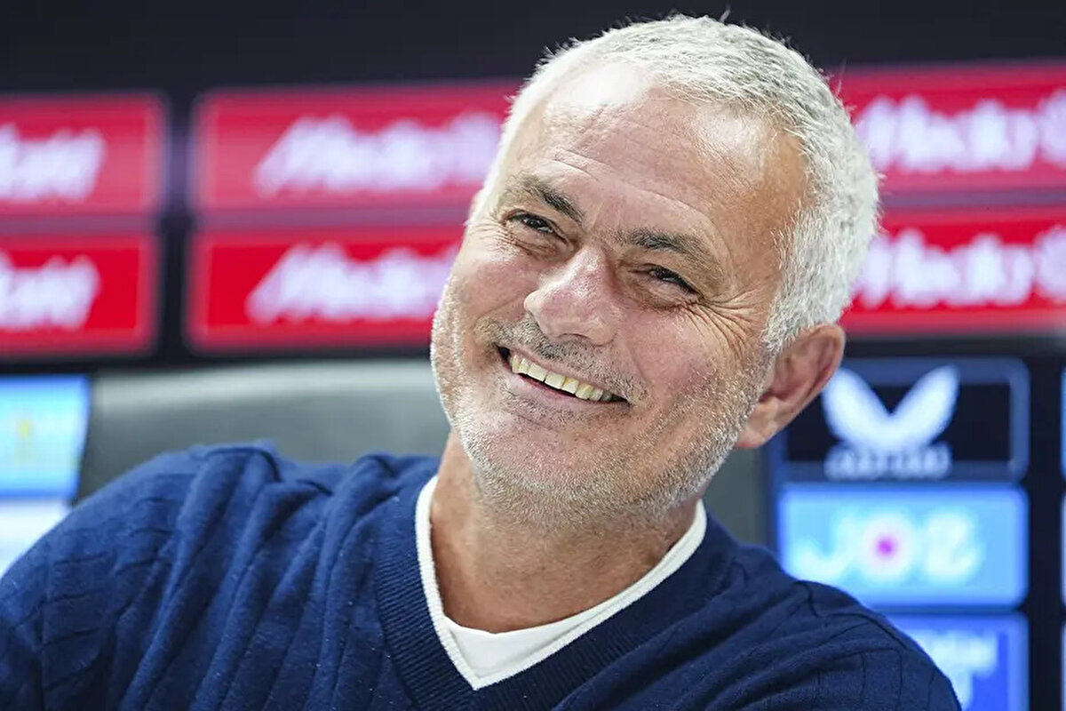 Futbolda kendisini en çok etkileyen unsurun tutku olduğunu dile getiren Mourinho, Türkiye'ye gelmesinde bu faktörün oldukça etkili olduğunu söyledi.<br>