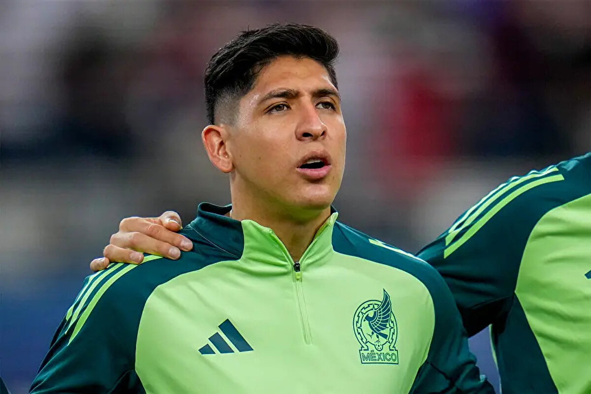 Fabrizio Romano'nun haberine göre Fenerbahçe ve West Ham United, transfer için anlaşma yakın.