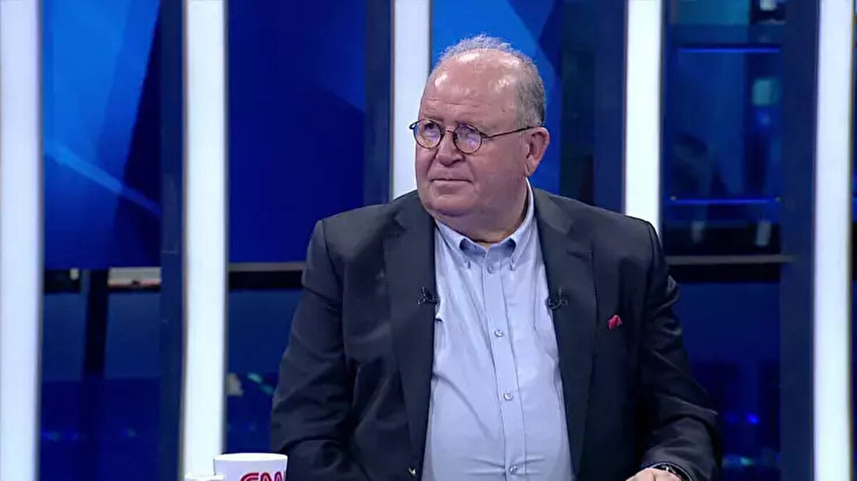 Marmara’da 7’ye varan depremler riski<br><br>Marmara Bölgesi’ndeki risklere de dikkat çeken Ersoy, “Marmara’da 7’den büyük bir deprem her an olabilir” dedi. Kuzey Anadolu fayının yalnızca kuzey kolunun değil, güney kolunun da risk taşıdığını belirten Ersoy, “Güney’de de 7’ye varan depremler olabilir” ifadelerini kullandı.