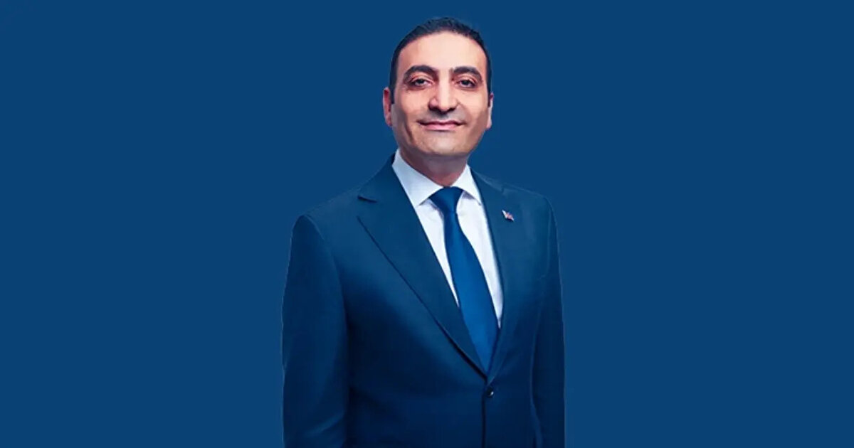 Yüksek Lisans çalışmalarını Marmara Üniversitesi’nde Yerel Yönetimler alanında sürdüren Güney, ‘Türkiye’de Büyükşehir Yönetimi: İstanbul Örneğinde Siyasal Temsil, Sorunlar ve Çözüm Önerileri’ başlıklı tez üzerinde çalıştı.