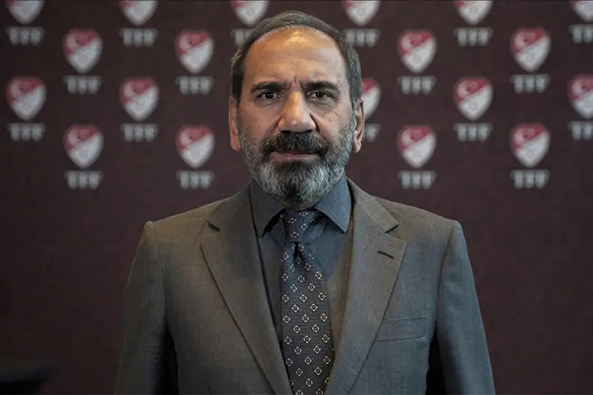 Türkiye Futbol Federasyonu'nun bugün imzaladığı yeni sponsorluk anlaşmasının ardından TFF Başkan Vekili Mecnun Otyakmaz konuyla ilgili açıklamalarda bulundu.<br>