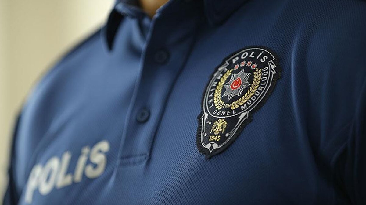 Polis Memuru (Derece 81)<br><br>%24: 76 492 TL<br><br>%27: 78 344 TL<br><br>%30: 80 196 TL