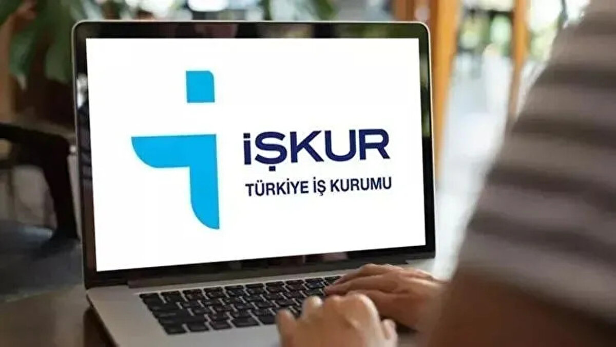 Bilecik TYP kura sonuçları ne zaman açıklanacak?<br><br>İŞKUR Bilecik İl Müdürü Üzeyir Yıldırım, TYP kapsamında 1 Eylül 2025 - 28 Şubat 2026 tarihleri arasında geçerli olmak üzere 6 ay süreyle il genelindeki okullarda 230 geçici temizlik personelinin istihdam edileceğini duyurdu.<br>Başvurular 15-19 Ağustos 2025 tarihleri arasında alındı. Kura çekiminin kesin tarihi ise Bilecik İl Milli Eğitim Müdürlüğü tarafından duyurulacak.