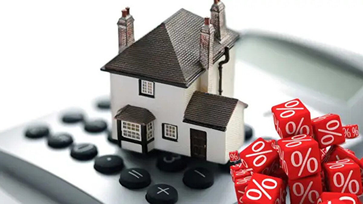 BAŞVURU SÜRECİ NASIL İŞLEYECEK? <br><br>Faizsiz konut kredisine başvurmak isteyen hak sahipleri, SGK tarafından düzenlenen “Hak Sahipliği Belgesi” olmadan doğrudan Ziraat Bankası veya Halkbank şubelerine müracaat edebiliyor.