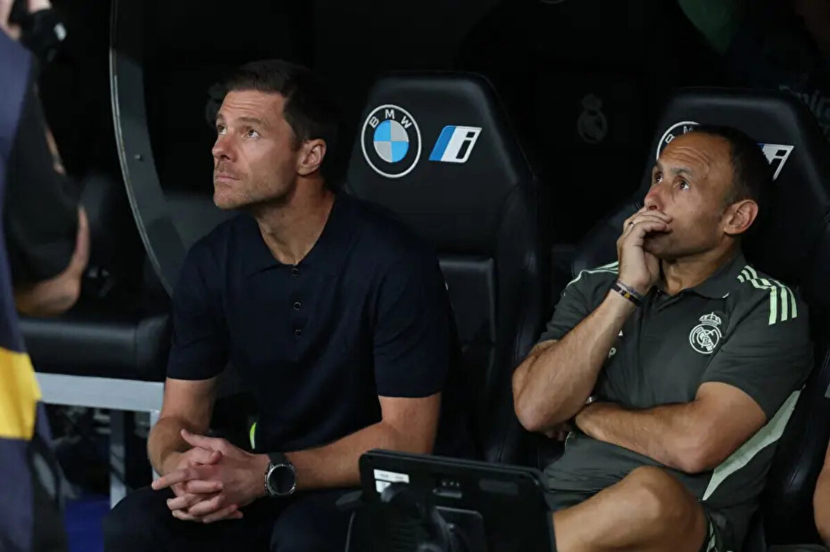 Alonso, Arda Güler ile ilgili son olarak, "İlk yarıda harika oynadı. Arda gelişmeye devam ediyor. Onun önemli bir oyuncu olması için ona süre vermeye devam etmeliyiz." şeklinde konuşarak milli futbolcuyu oynatmaya devam edeceğini açıkça ifade etti.<br>