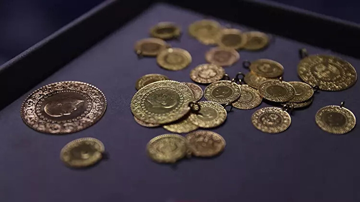 Altın fiyatları canlı takip ekranı<br><br>Altın fiyatları, yatırımcılar tarafından gün boyunca “gram altın bugün ne kadar?”, “çeyrek altın fiyatı kaç TL?”, “yarım altın fiyatı ne oldu?” sorularıyla yakından araştırılıyor. 20 Ağustos 2025 itibarıyla altın fiyatları şu şekilde: