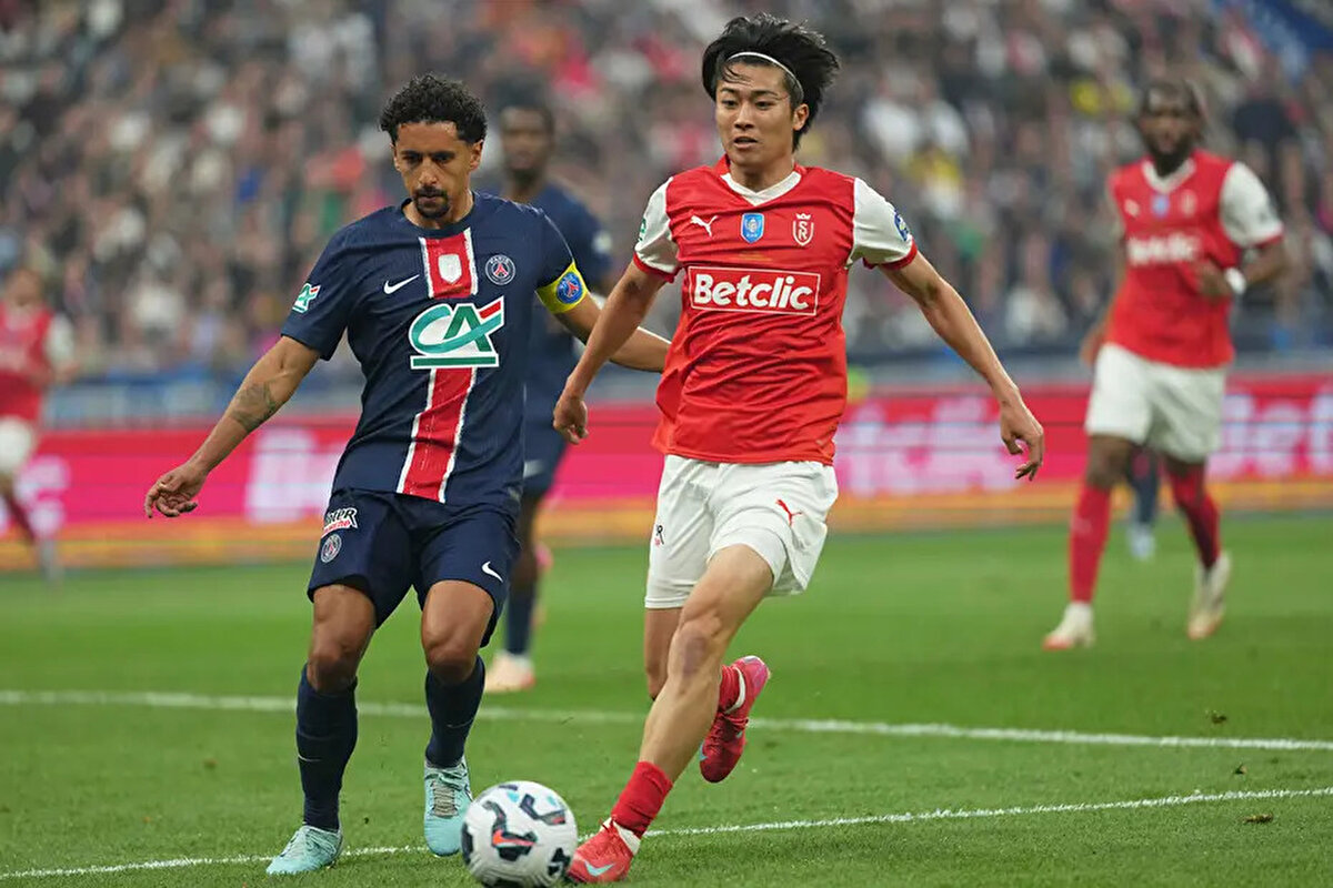 Geçtiğimiz sezonki performansı<br><br>Nakamura geçtiğimiz sezon Ligue 1'de 32 maça çıkmış ve 11 gol, 2 asistlik skor katkısı vermişti.