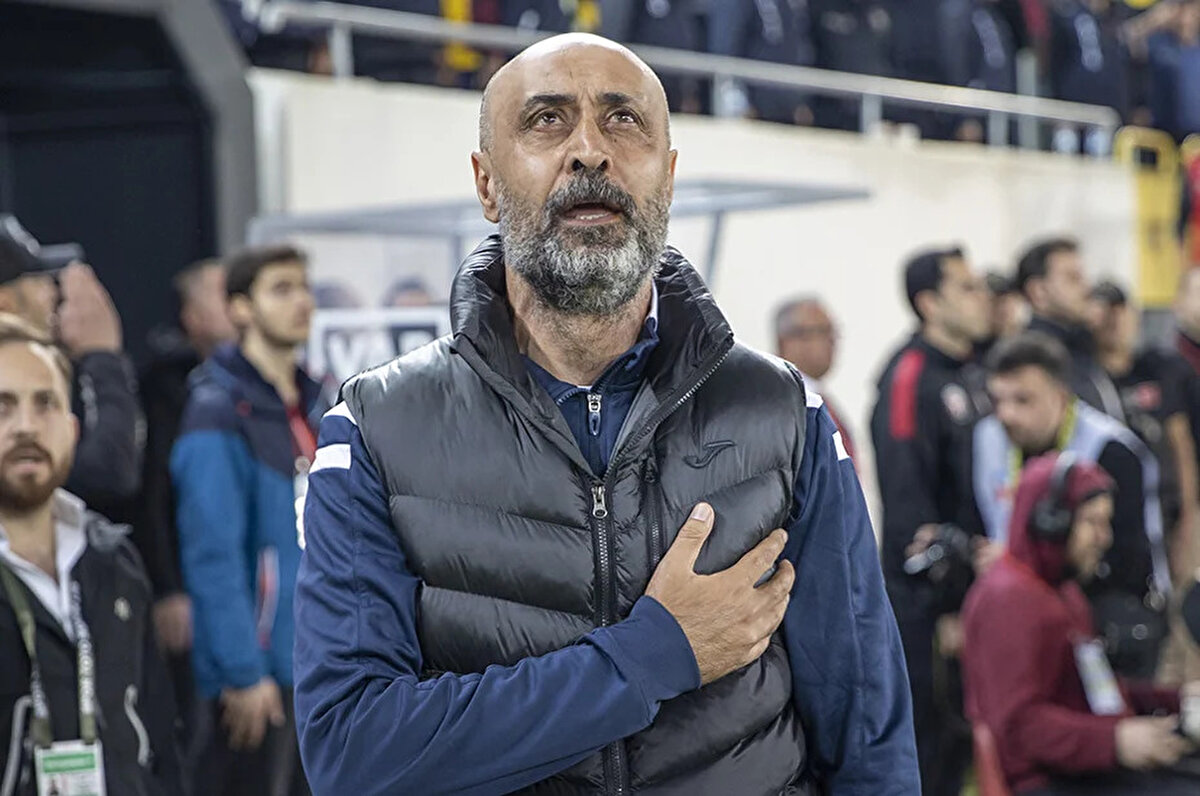 Teknik direktör Tolunay Kafkas, Barış Alper Yılmaz'dan övgüyle bahsettiği bir açıklamada bulundu. Yayıncı kuruluş ekranlarında konuşan Kafkas'ın ifadeleri şöyle:<br>