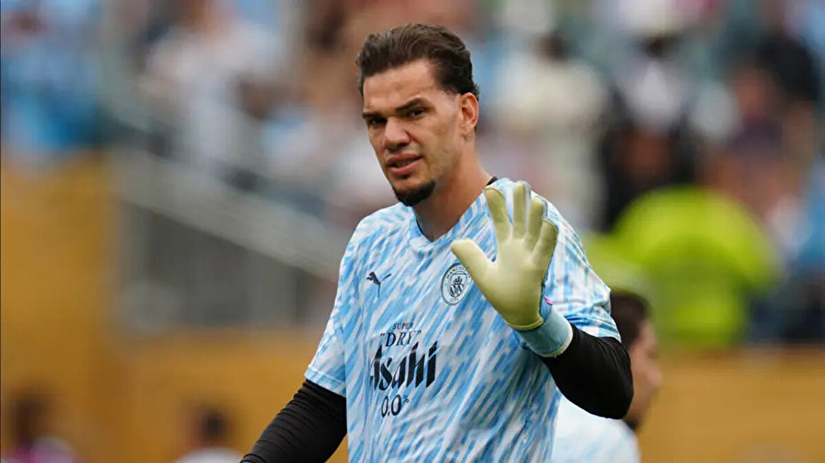 İspanyol teknik adam, sarı kırmızılı takımın ilgilendiği Ederson'un sağlık durumunun düzeldiğini ve Brezilyalı file bekçisinin Tottenham maçında forma giyebileceğini söyledi.<br>