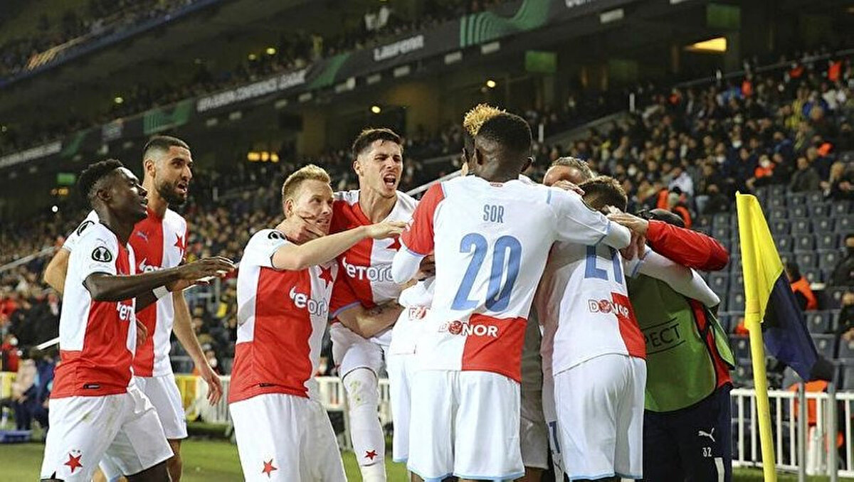 10. Çekya - 40.300<br>