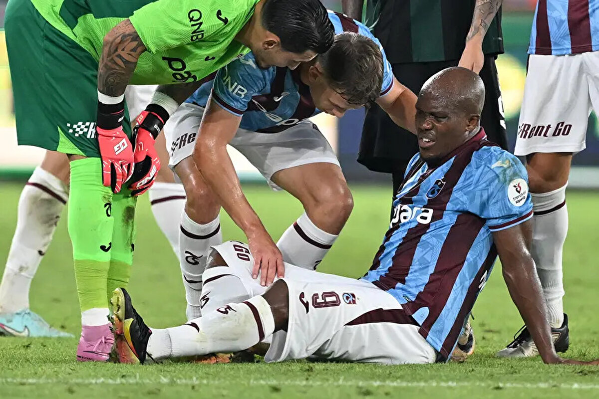 İki takım Süper Lig’de bugüne kadar 58 kez karşı karşıya geldi. Bu maçlarda Trabzonspor 34 kez kazanırken, Antalyaspor 10 galibiyet aldı. 14 karşılaşma ise beraberlikle sona erdi. Trabzonspor sahasında oynadığı 29 maçta yalnızca 2 kez mağlup oldu ve son 8 sezonda evinde Antalyaspor’a yenilmedi. Bordo-mavililer, geçtiğimiz sezon sahasında rakibini 5-0 yenerek en farklı galibiyetini elde etmişti.