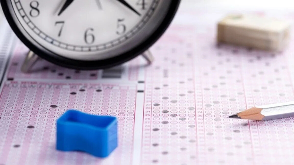 Üniversite tercih sonuçları nasıl öğrenilir?<br><br>Öğrenciler, üniversite tercih sonuçları ve yerleştirme bilgilerini öğrenmek için T.C. kimlik numarası ve aday şifresiyle ÖSYM sonuç sorgulama ekranına giriş yapacak. Bu ekranda hangi üniversiteye ve bölüme yerleştirildikleri detaylı şekilde görüntülenebilecek.