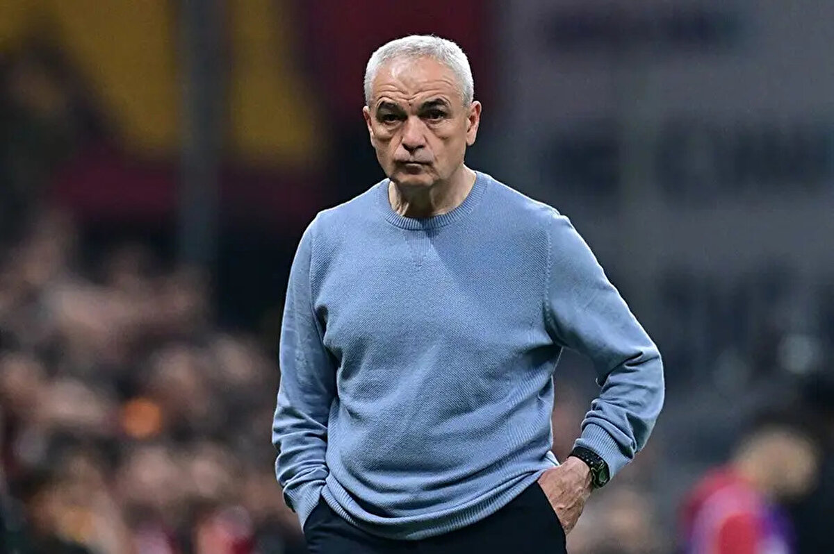 NEOM'a transferi gündemde olan ve Galatasaray ile kriz yaşayan Barış Alper Yılmaz'la ilgili bir açıklama da tecrübeli teknik adam Rıza Çalımbay'dan geldi.<br>