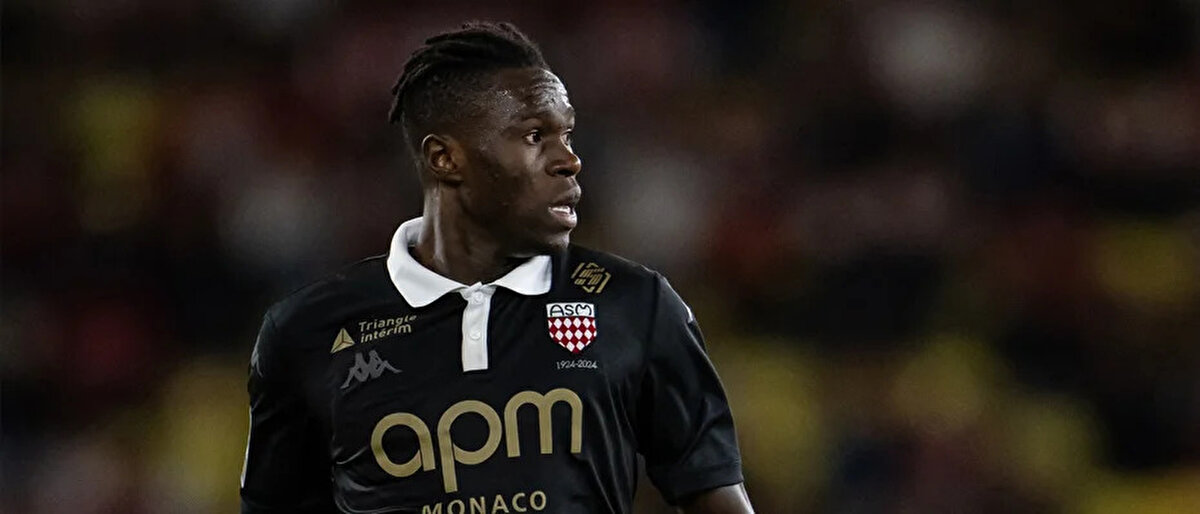 Piyasa değeri 25 milyon euro olan 1.90'lık stoper, Monaco ile 60 maça çıktı. 24 yaşındaki futbolcu bu karşılaşmalarda 4 gol ve 4 asistlik skor katkısı verirken, 12 kez sarı, 1 kez de kırmızı kart gördü.<br>