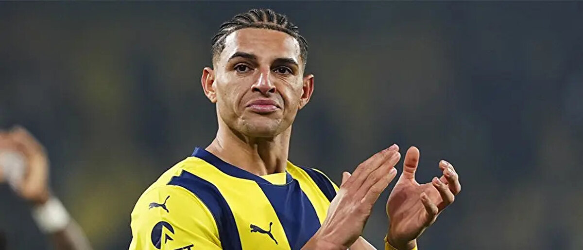 Diego Carlos'a transfer döneminin başında Lille'in teklifte bulunduğu ancak bu konuda yeni bir gelişme yaşanmadığı belirtildi.<br>