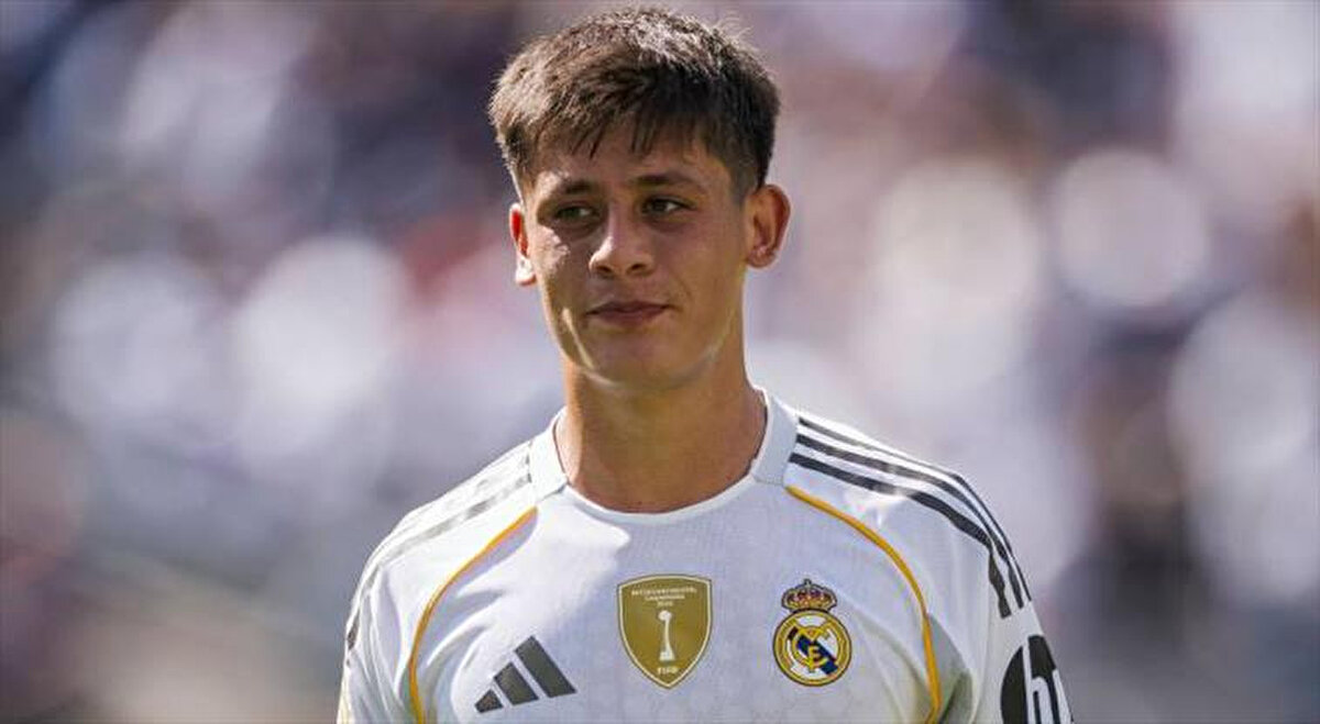 AP<br>Real Madrid taraftarları da Arda Güler'den övgüyle bahsederken performansının beklenen çok daha iyi ve şaşırtıcı derecede istikrarlı olduğu vurgulandı. 