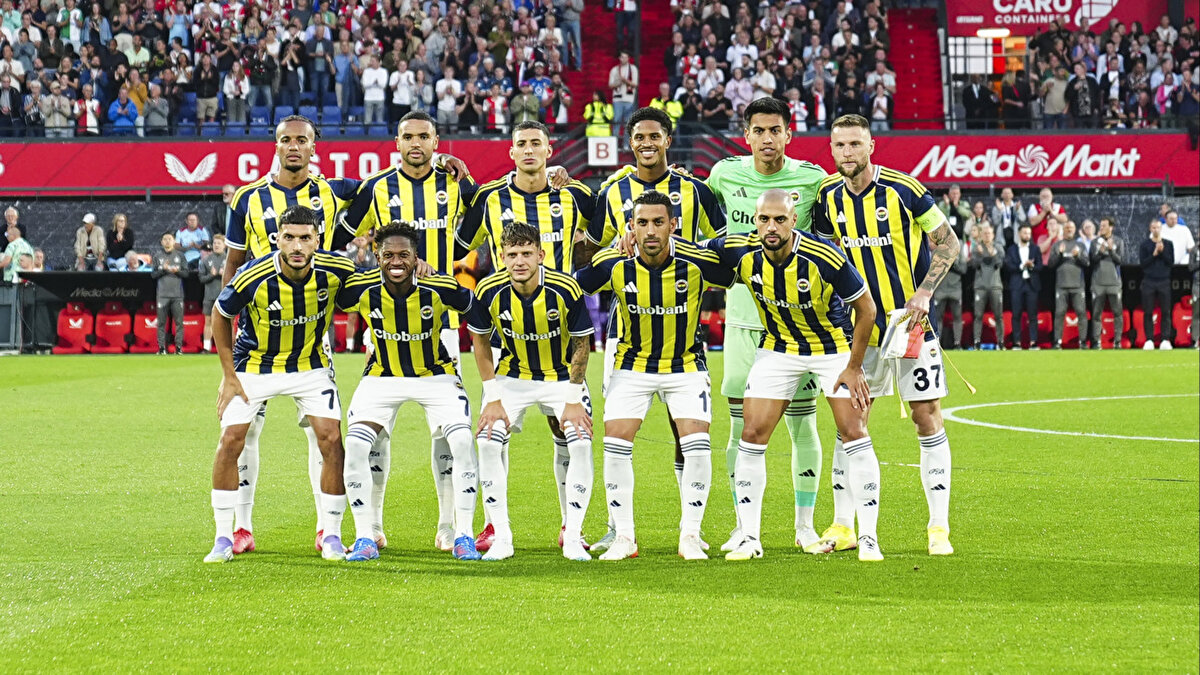 Fenerbahçe'de takıma takviyeler yapılmaya devam edilirken, ayrılacak futbolcuların akıbeti de merak konusu.<br>