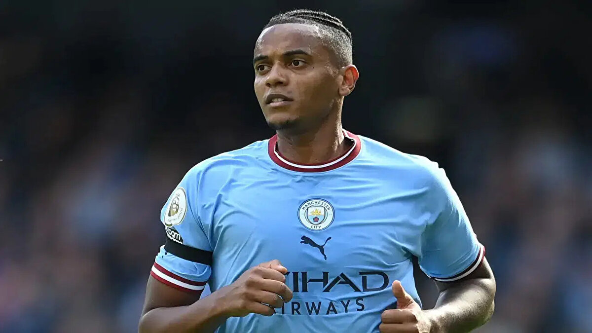 Manuel Akanji, 3 sezon önce Borussia Dortmund'dan 15 milyon sterlinlik bonservis bedeliyle Manchester City'ye transfer olmuştu.<br>