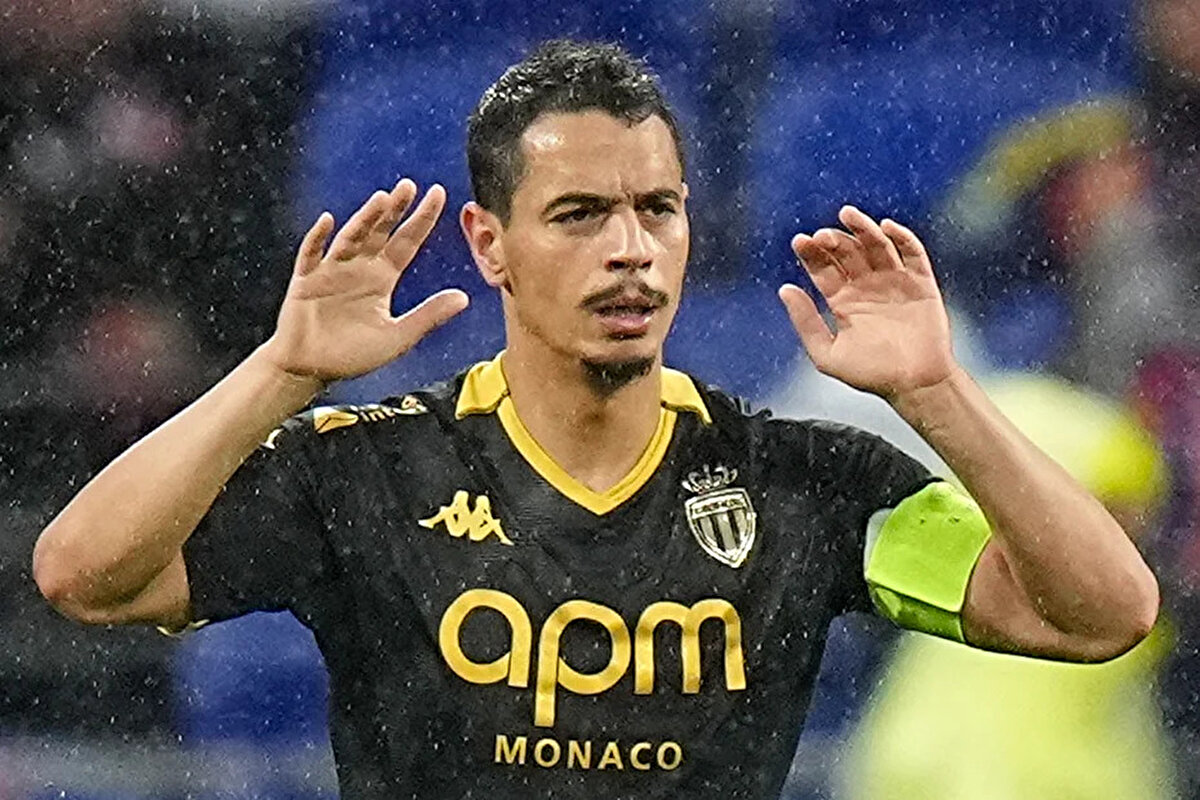 Kariyerinde 19 kez Fransa Milli Takımı forması da giyen Wissam Ben Yedder, milli forma altında 3 gol attı.<br>