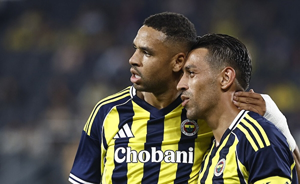 Teknik direktör Jose Mourinho'nun onay vermesi halinde Fenerbahçe'nin Milan'a takas teklifini resmen sunacağı haber detayında yer aldı.<br>