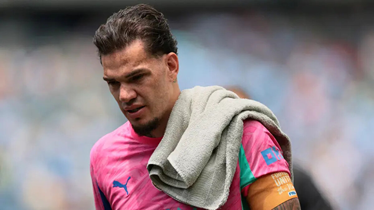 Sosyal medyada yer alan haberlere göre uzun süredir Ederson'u transfer etmek isteyen Galatasaray'a Manchester City'den haber geldi.<br>