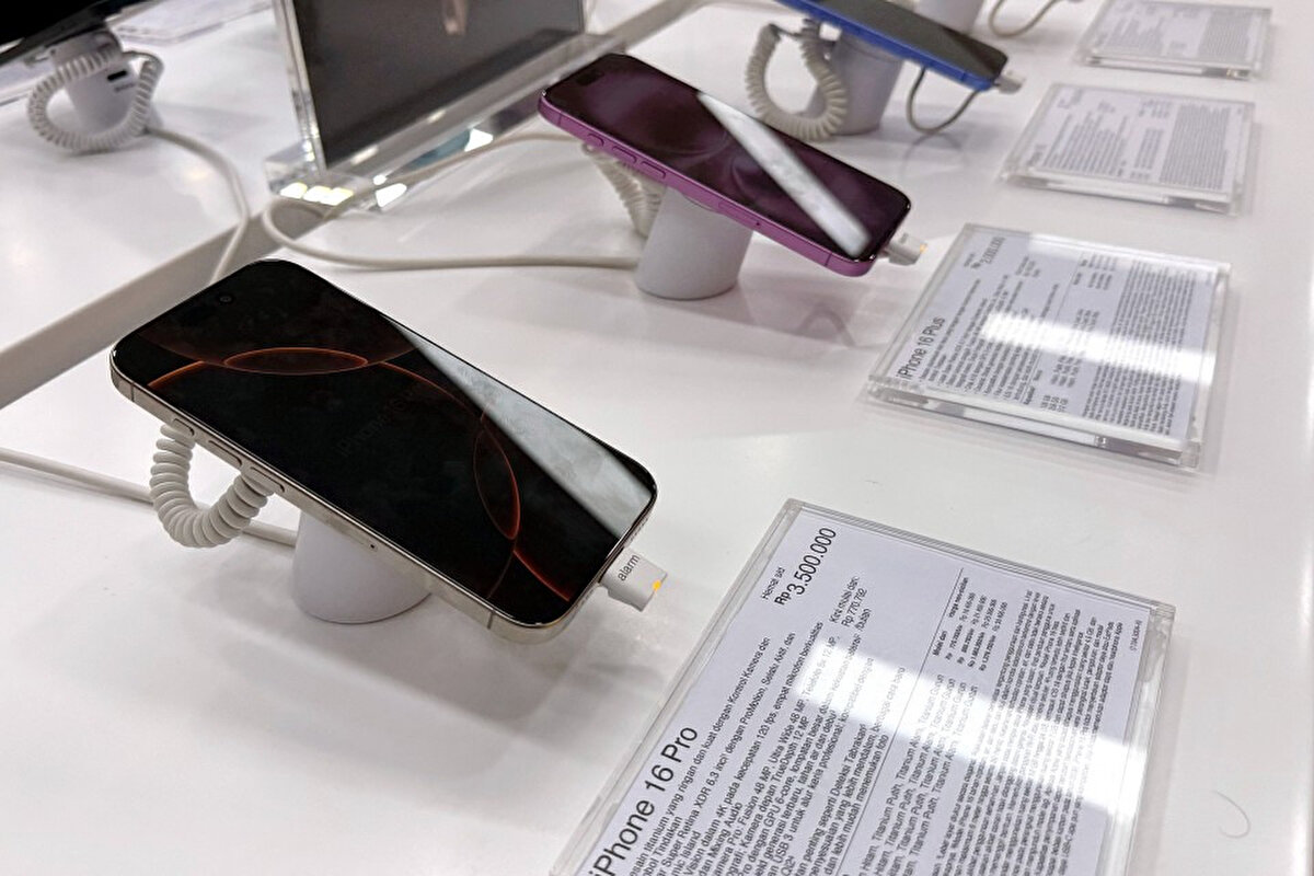 iPhone 15<br><br>iPhone 15 Plus<br><br>iPhone 16 Pro<br><br>iPhone 16 Pro Max<br><br>Apple Watch Series 10<br><br>Apple Watch Ultra 2<br><br>AirPods Pro 2