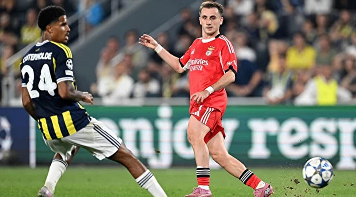 Benfica Fenerbahçe Maçı Ne Zaman, Saat Kaçta?<br><br>UEFA Şampiyonlar Ligi play-off turu rövanşında Fenerbahçe, Portekiz’in başkenti Lizbon’da Benfica’ya konuk olacak. Karşılaşma 27 Ağustos 2025 Çarşamba günü Estádio da Luz Stadyumu’nda oynanacak. Mücadele, Türkiye saati ile 22.00’de başlayacak.