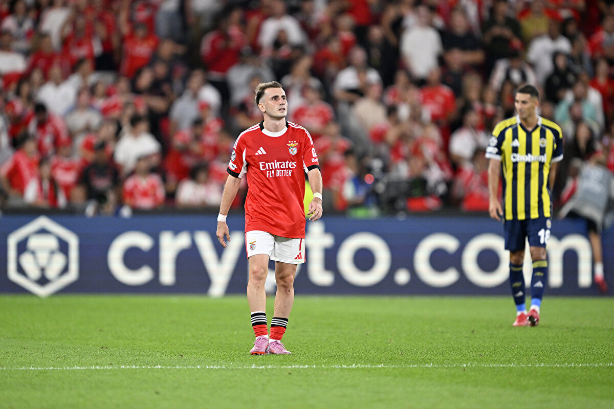 Sosyal medyada gol sonrasında Kerem Aktürkoğlu Fenerbahçe taraftarından da övgüler aldı