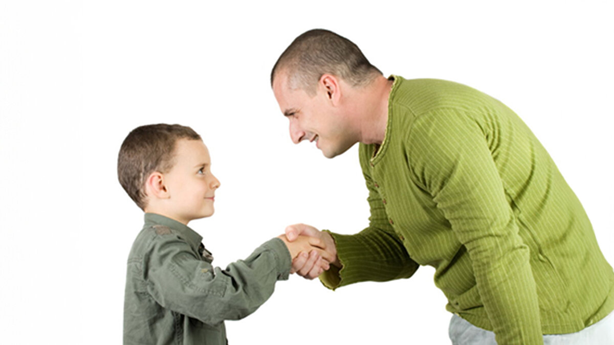 Bendeniz<br><br><br>Farsça bende (kul, köle) + Türkçe -niz eki → “Kulunuz, hizmetinizdeyim.”<br><br>Kendini alçakgönüllü tanıtma ifadesi