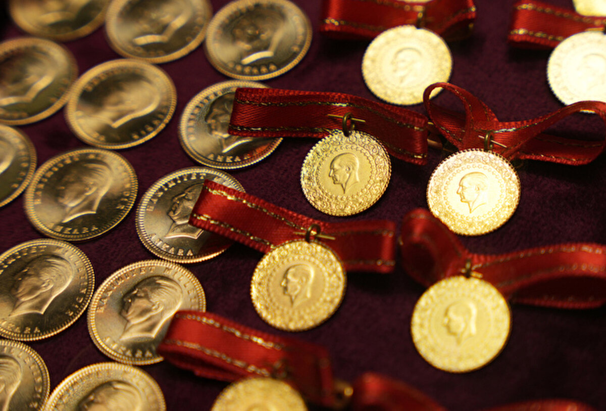 Gram altın fiyatı bugün ne kadar?<br><br>28 Ağustos 2025 Perşembe günü itibarıyla gram altın fiyatı:<br><br>Alış: 4.477 TL<br><br>Satış: 4.477 TL