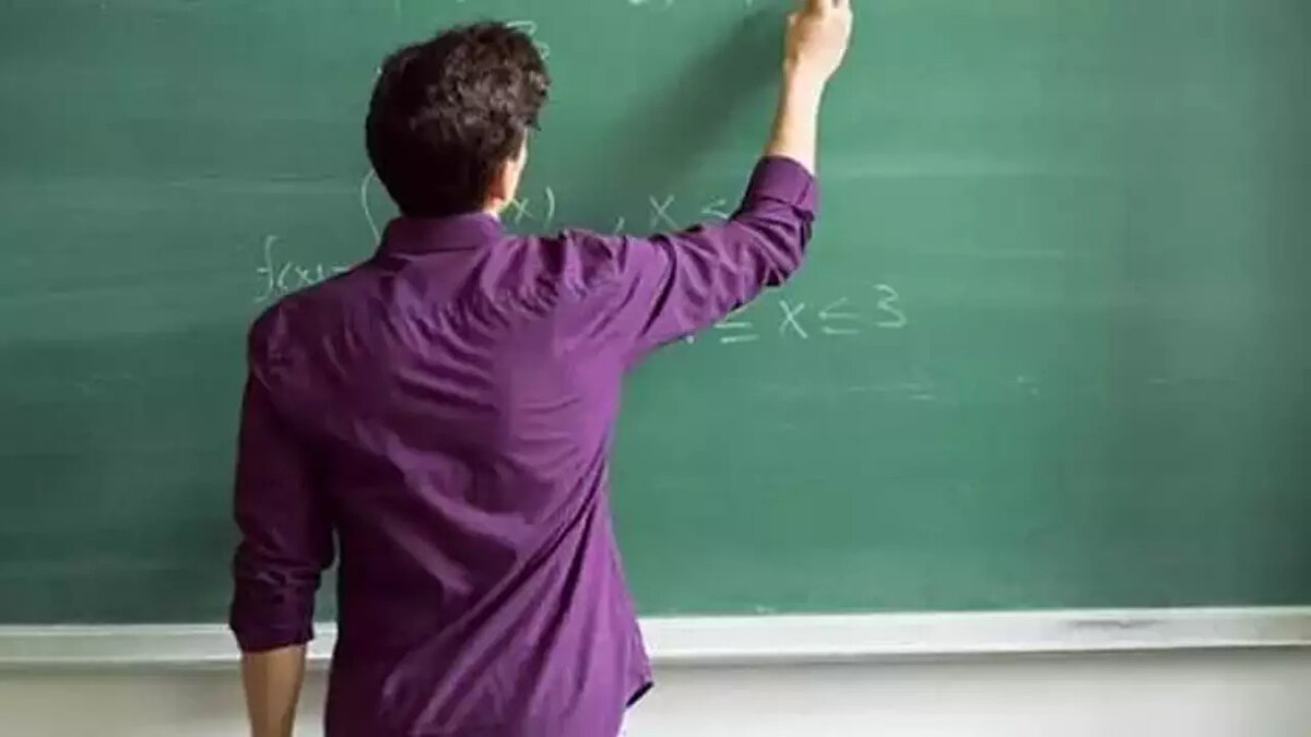 Sonuçlar e-Devlet Üzerinden Sorgulanabilecek<br><br>Sözlü sınav sonuçları ile KPSS puanının %50’si ve sözlü sınav puanının %50’si esas alınarak hesaplanan başarı puanları MEB’in resmi internet sitesi üzerinden erişime açıldı. Adaylar, “Millî Eğitim Bakanlığı 2025 Yılı Sözleşmeli Öğretmen Alımı Sözlü Sınav Sonuç Bilgisi” ekranına e-Devlet şifreleri ile giriş yaparak sonuçlarını öğrenebilecek.