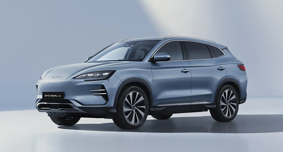 Avrupa’da elektrikli araç pazarı büyümeye devam ediyor<br><br>Tesla’nın düşüşüne rağmen, Avrupa’da elektrikli araç talebi canlılığını koruyor. Temmuz ayında AB’de bataryalı-elektrikli araç satışları %39 artarken, toplam binek araç kayıtları da %7,4 yükselerek 914.680 adede ulaştı.