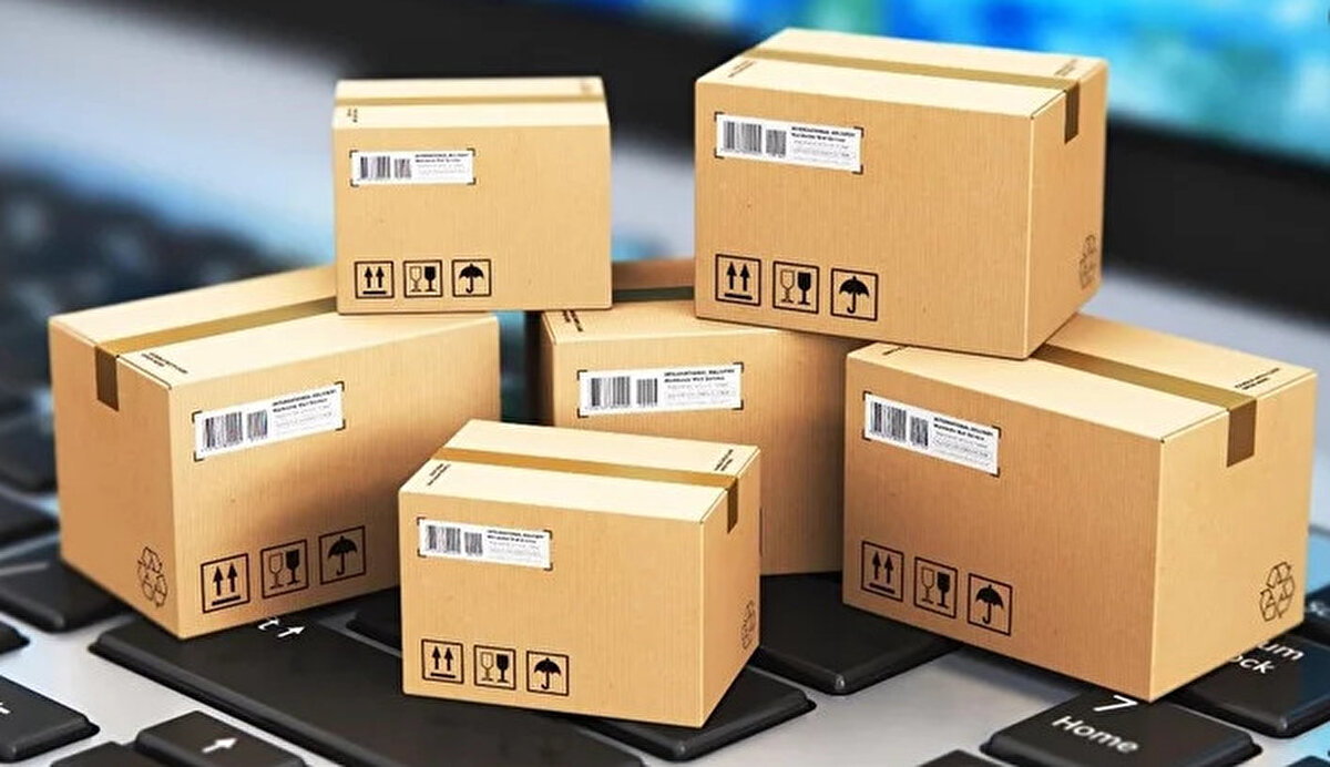 30 AĞUSTOS KARGOLAR KAÇA KADAR AÇIK?<br><br>30 Ağustos 2025 Cumartesi günü resmi tatil olduğundan dolayı kargo firmalarının çoğu kapalı olacak. Kargo teslimatları ve dağıtımları tatil sonrası ilk iş günü olan 1 Eylül Pazartesi itibarıyla devam edecek. Ancak acil gönderiler için bazı özel firmalar belirli saatlerde kısıtlı hizmet sunabilir.