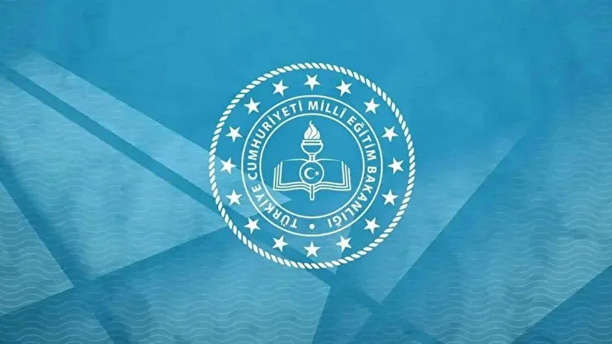 Atama Tercihleri Ne Zaman Yapılacak?<br><br>Mülakat sonuçlarının açıklanmasının ardından adayları yeni bir süreç bekliyor. Öğretmen atamalarında tercihlerin Kasım ayında alınması planlanıyor. Milli Eğitim Bakanı Yusuf Tekin, yaptığı açıklamada kura çekiminin 24 Kasım’da gerçekleştirileceğini duyurdu.<br><br>Bakan Tekin ayrıca, “Geçen sene yaptığımız gibi Ocak ayında güvenlik soruşturması ve diğer işlemleri tamamlayarak öğretmenlerimizi görev başı yaptırmayı planlıyoruz.” ifadelerini kullandı.