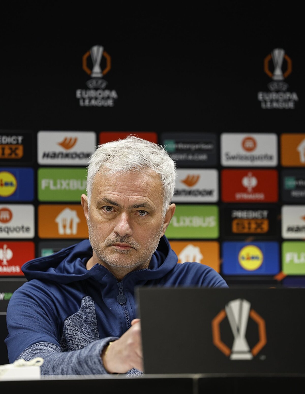 Fanatik’in haberine göre Fenerbahçe, Mou’ya tazminat olarak 15 milyon euro ödeyecek.