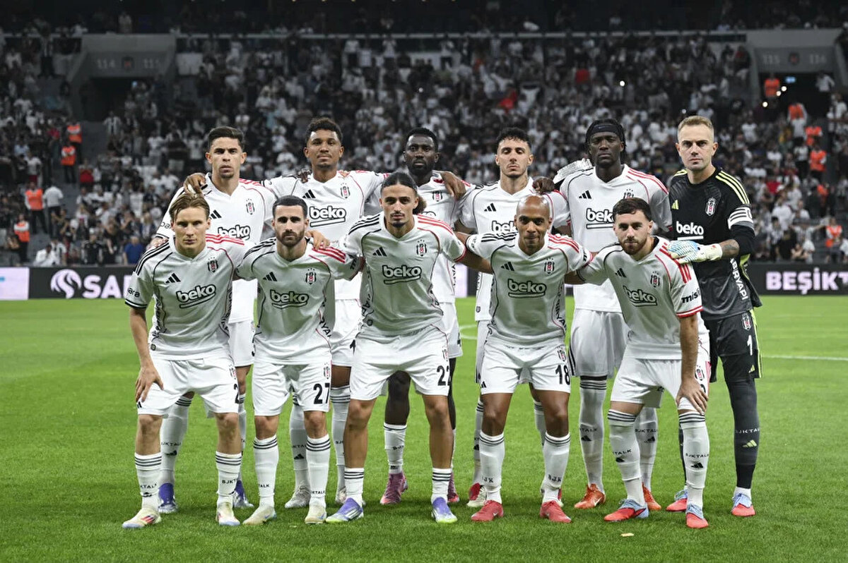 UEFA Konferans Ligi play-off turu rövanşında Lausanne ile oynanan maçta sakatlanan Gabriel Paulista'dan Beşiktaş'a kötü haber geldi.<br>
