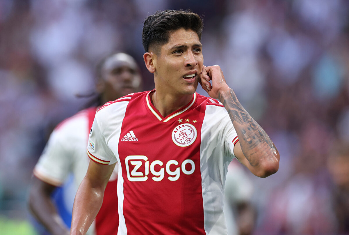 EDSON ALVAREZ İLK MAÇINA ÇIKACAK<br><br>Fenerbahçe’nin yeni transferi Edson Alvarez ve Dolgeres Nene’nin sarı-lacivertli formayı ilk kez giymesi bekleniyor.<br>
