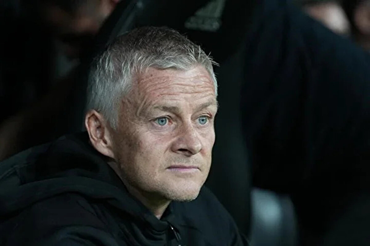 Siyah beyazlıların mağlup olduğu mücadele sonrası teknik direktörü Ole Gunnar Solskjaer'le yollar ayrıldı.<br>