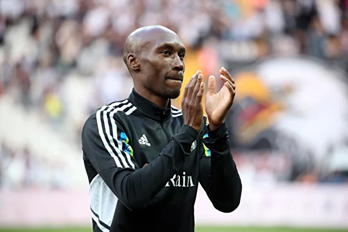 Öte yandan Beşiktaş'ta Atiba Hutchinson'ın da ekibe dahil olmasının yüksek ihtimal olduğu ifade ediliyor.<br>