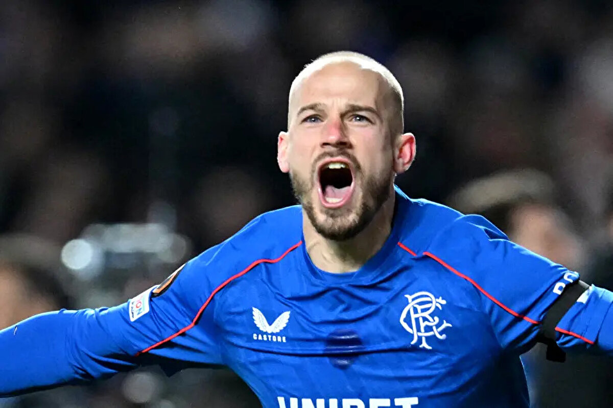 Sözcü gazetesinde yer alan habere göre Beşiktaş, Wolfsburg forması giyen Vaclav Cerny'nin kiralık transferi için kulübüyle anlaştı.