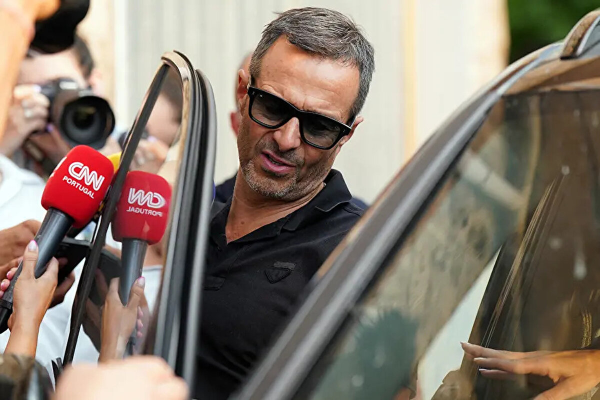 Her iki transferin sürecini de menajer Jorge Mendes'in yürüttüğü ifade edildi.<br>