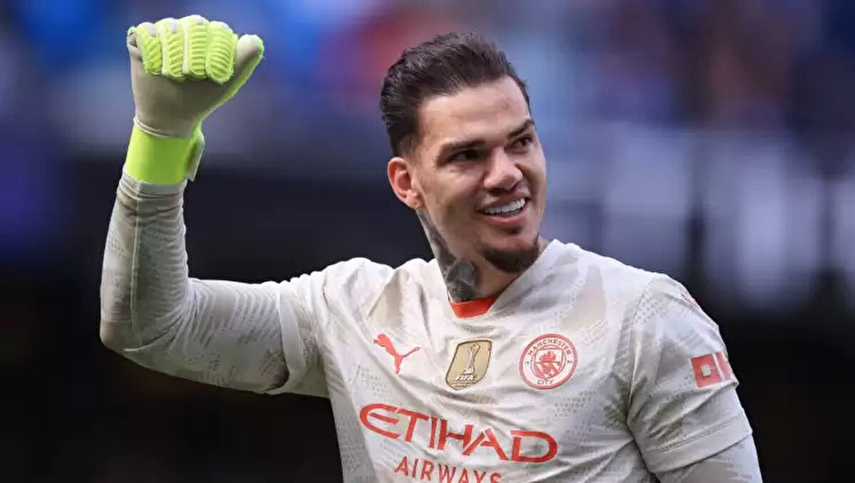 Transferinde sürecini ve pazarlıkları, Ederson'un menajeri Jorge Mendes'in yürüttüğü aktarıldı.<br>