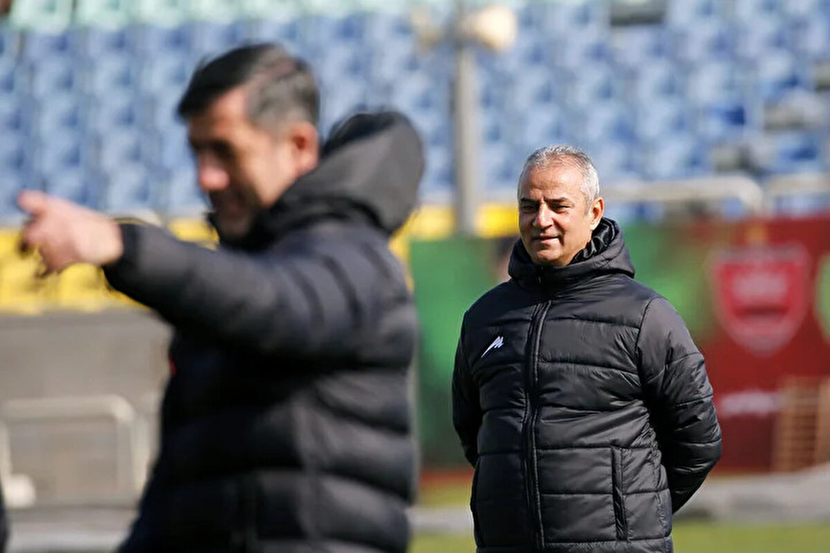 Jose Mourinho ile yollarını ayıran Fenerbahçe'de teknik direktör arayışları devam ediyor. Geçtiğimiz günlerde adaylar arasında yer alan İsmail Kartal ile bir görüşme gerçekleştirilmişti.